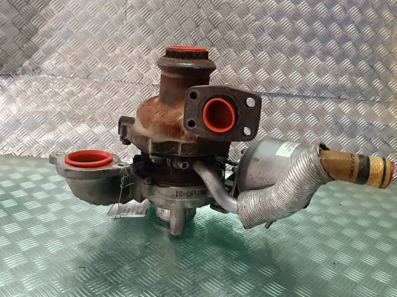 Recambio de turbocompresor para citroen c4 picasso feel referencia OEM IAM 9804119380 8198721 FOMOCO