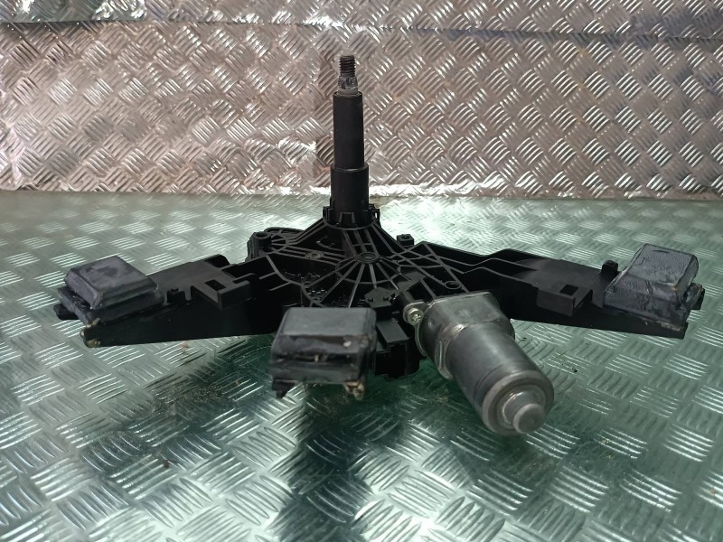 Recambio de motor limpia trasero para citroen c4 picasso feel referencia OEM IAM 9677680580 0390208008 BOSCH