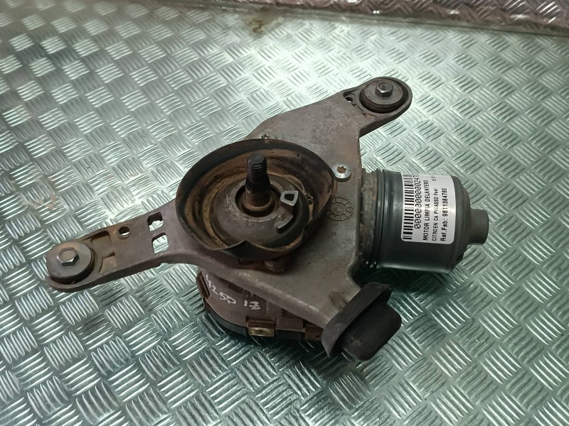 Recambio de motor limpia delantero para citroen c4 picasso feel referencia OEM IAM 9811384780 9811384780 BOSCH