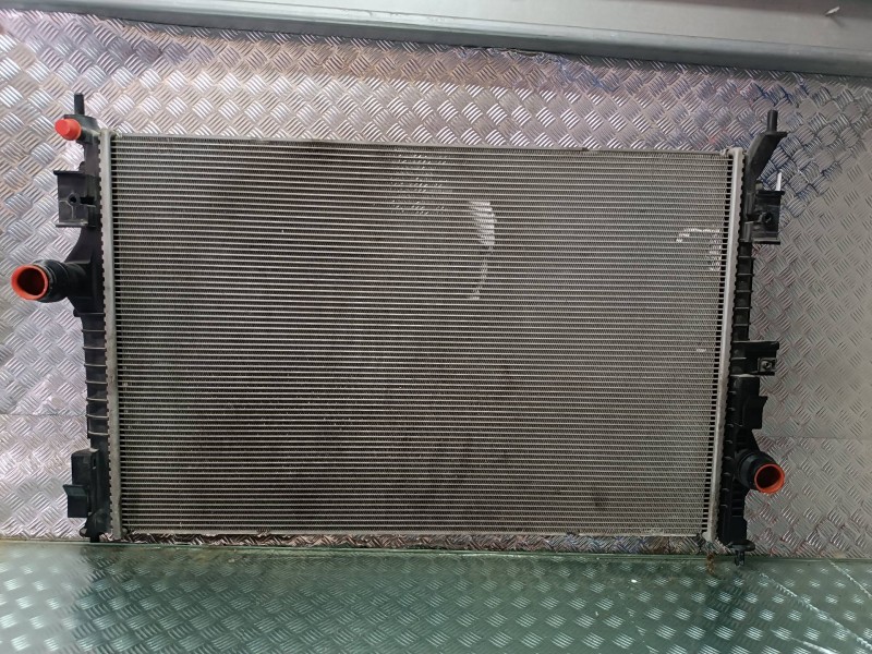 Recambio de radiador agua para citroen c4 picasso feel referencia OEM IAM 9675747980 RA2128 VALEO