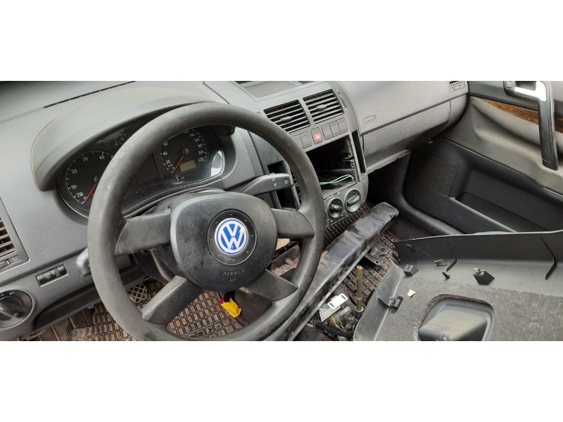volkswagen polo (9n1) del año 2002