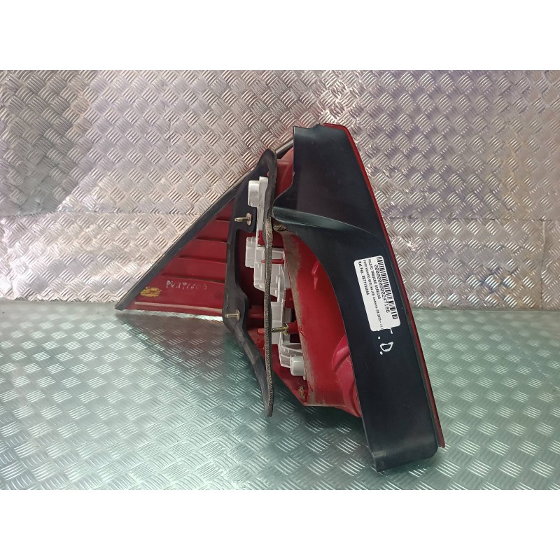 Recambio de piloto trasero derecho para ford mondeo berlina (ge) ambiente (06.2003) (d) referencia OEM IAM 3S7113404A  