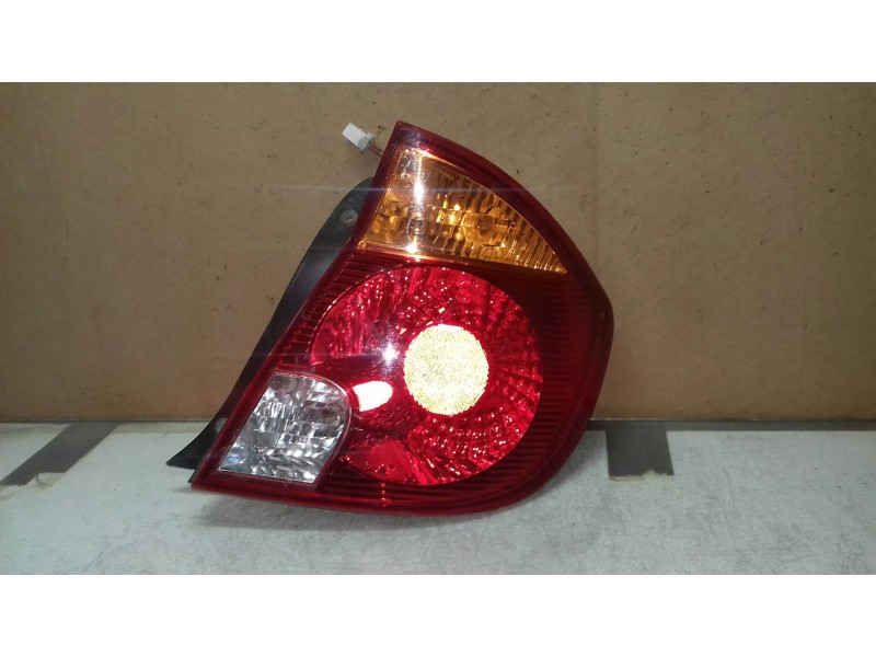 Recambio de piloto trasero derecho para hyundai accent (lc) crdi gl referencia OEM IAM 92402257  