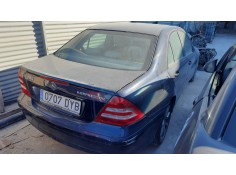 mercedes-benz clase c (w203) berlina del año 2006 2