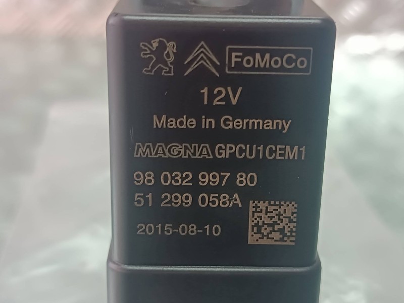 Recambio de caja precalentamiento para citroen c4 picasso feel referencia OEM IAM 9803299780 51299058A CONECTOR 8 PINES