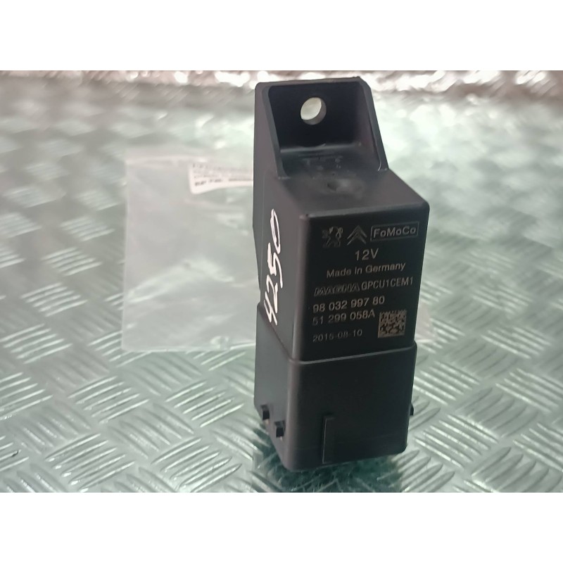 Recambio de caja precalentamiento para citroen c4 picasso feel referencia OEM IAM 9803299780 51299058A CONECTOR 8 PINES