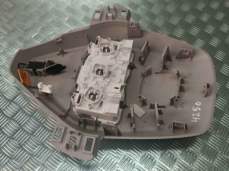 Recambio de luz interior para citroen c4 picasso feel referencia OEM IAM 9678124177 96781124077 9678124477