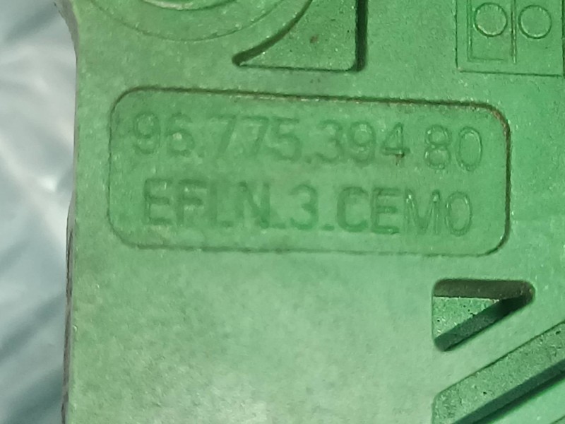 Recambio de sensor para citroen c4 picasso feel referencia OEM IAM 9677539480  CONECTOR 3 PINES