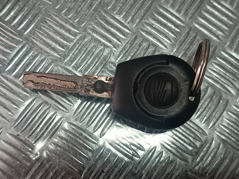 Recambio de conmutador de arranque para seat ibiza (6l1) cool referencia OEM IAM 4B0905851C  