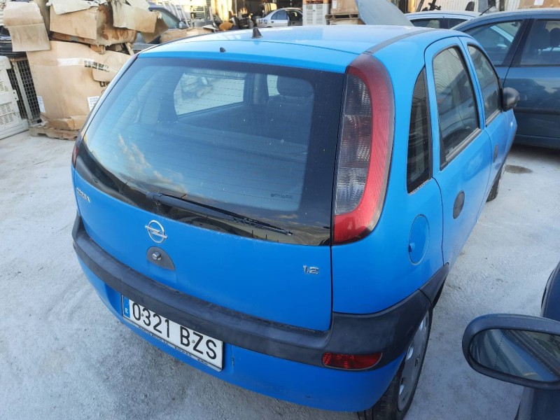 opel corsa c del año 2002