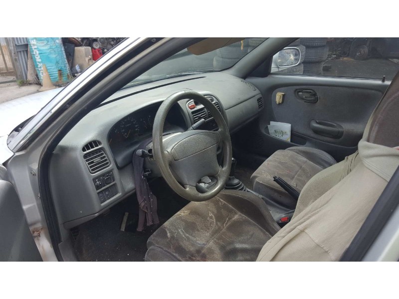 suzuki baleno berlina sy (eg) del año 2000