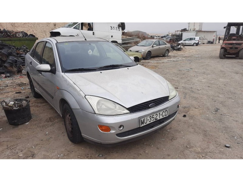 ford focus berlina (cak) del año 1999