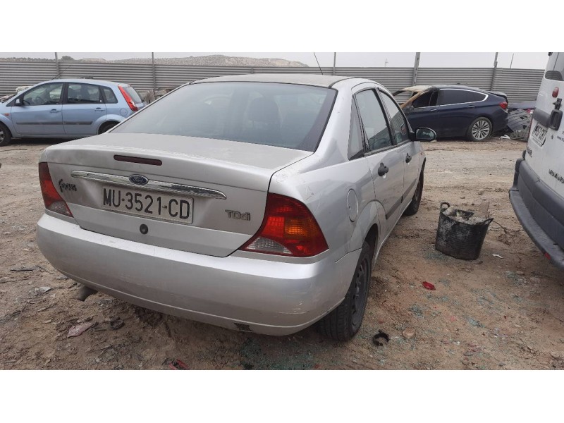 ford focus berlina (cak) del año 1999
