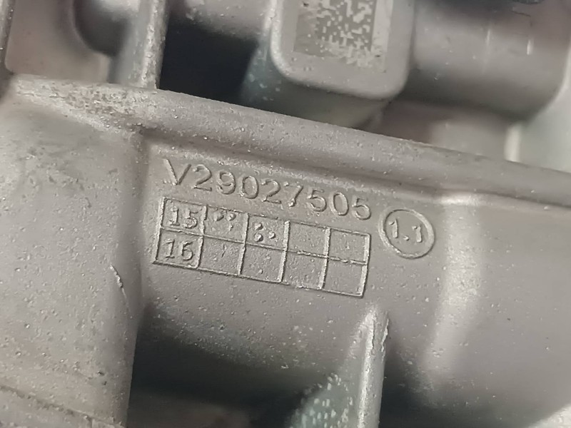 Recambio de valvula egr para citroen c4 picasso feel referencia OEM IAM 9807369980 V29041167 VALEO