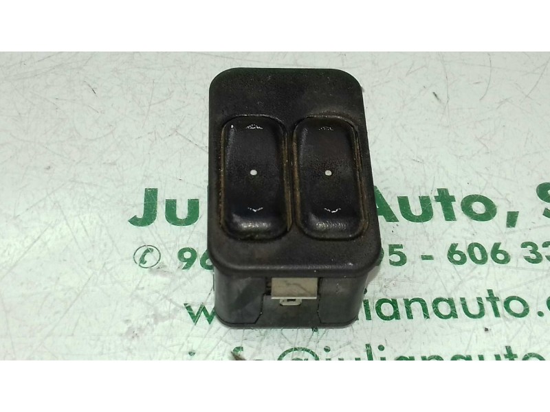 Recambio de mando elevalunas delantero izquierdo para opel zafira a club referencia OEM IAM 13363201 90561088 