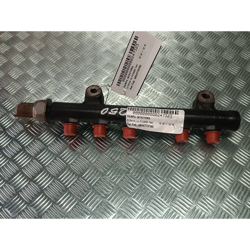 Recambio de rampa inyectora para citroen c4 picasso feel referencia OEM IAM 9804776780 CONECTOR 3 PINES FOMOCO