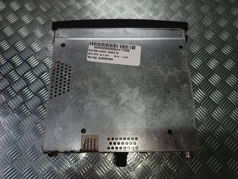 Recambio de sistema audio / radio cd para seat ibiza (6l1) cool referencia OEM IAM 6L0035186A 9184288551 021885