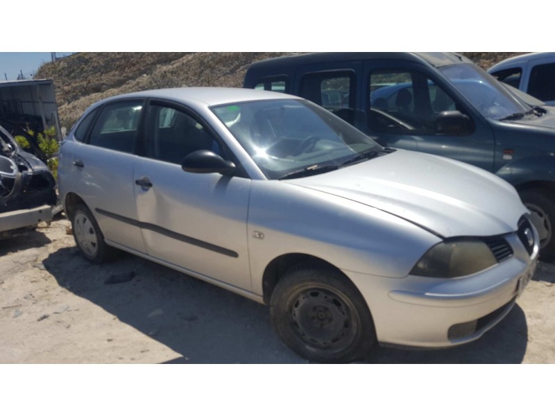 seat ibiza (6l1) del año 2002