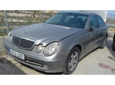 mercedes-benz clase e (w211) berlina del año 2003