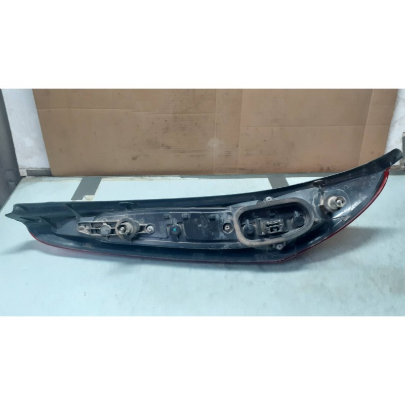 Recambio de piloto trasero derecho para fiat punto berlina (188) 1.3 16v multijet feel referencia OEM IAM 286202  