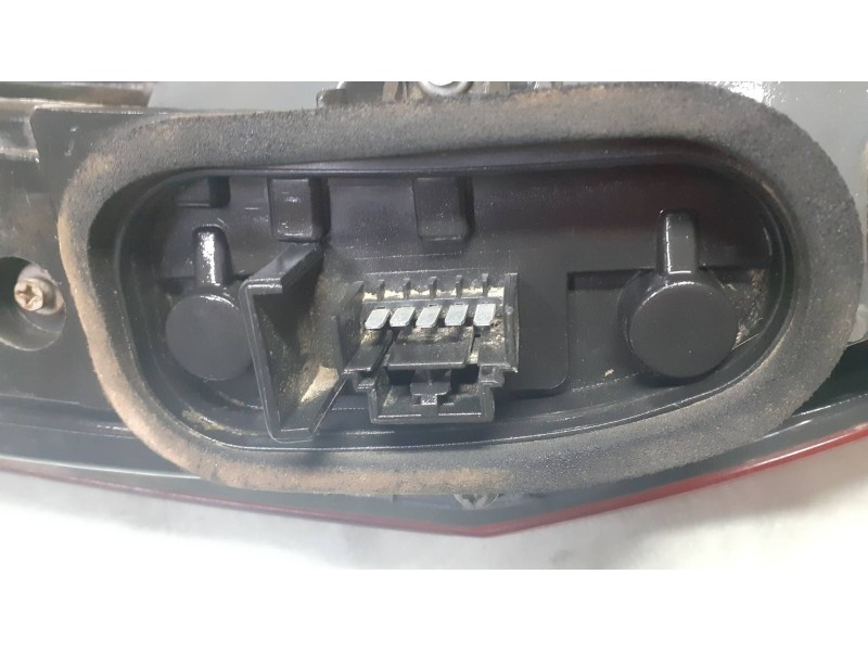 Recambio de piloto trasero derecho para fiat punto berlina (188) 1.3 16v multijet feel referencia OEM IAM 286202  