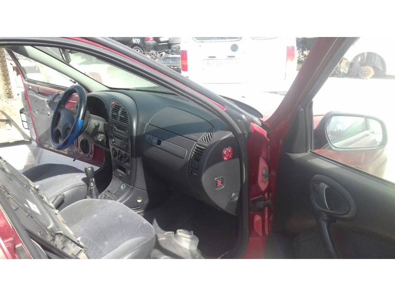 citroen xsara berlina del año 2000