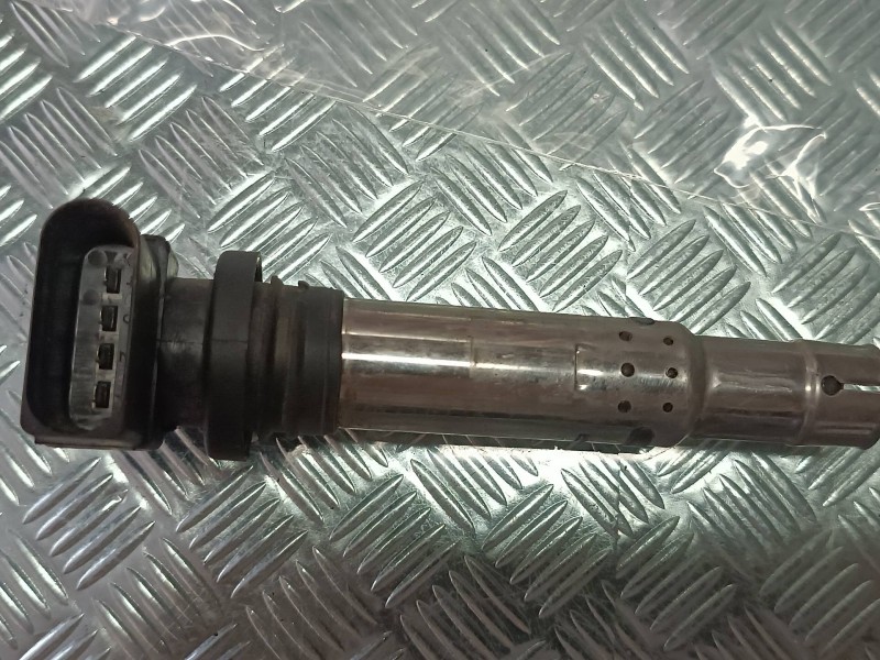 Recambio de bobina encendido para seat ibiza (6l1) cool referencia OEM IAM 0986221023 BOSCH 4 PINES