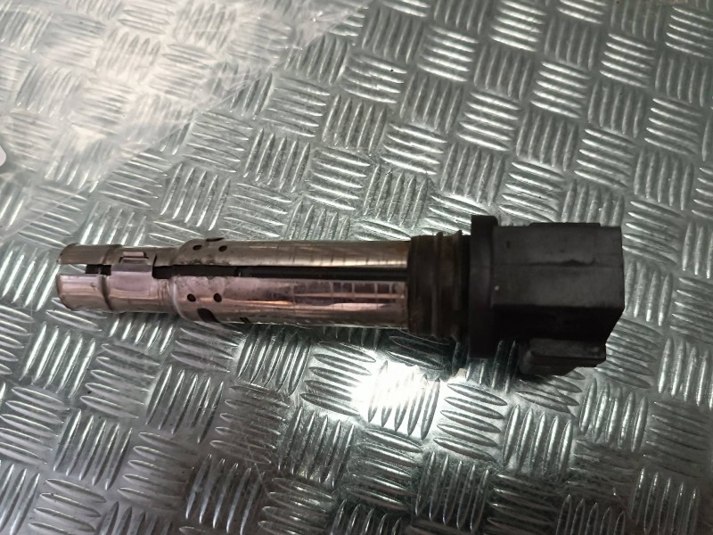 Recambio de bobina encendido para seat ibiza (6l1) cool referencia OEM IAM 0986221023 BOSCH 4 PINES