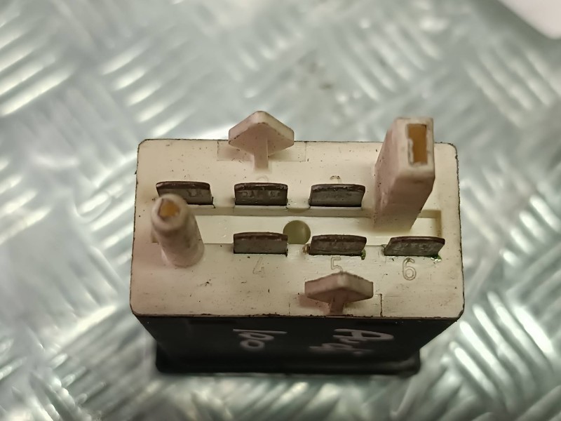 Recambio de interruptor para audi 100 berlina (c4) básico referencia OEM IAM 893941535  ANTINIEBLA DELANTERO
