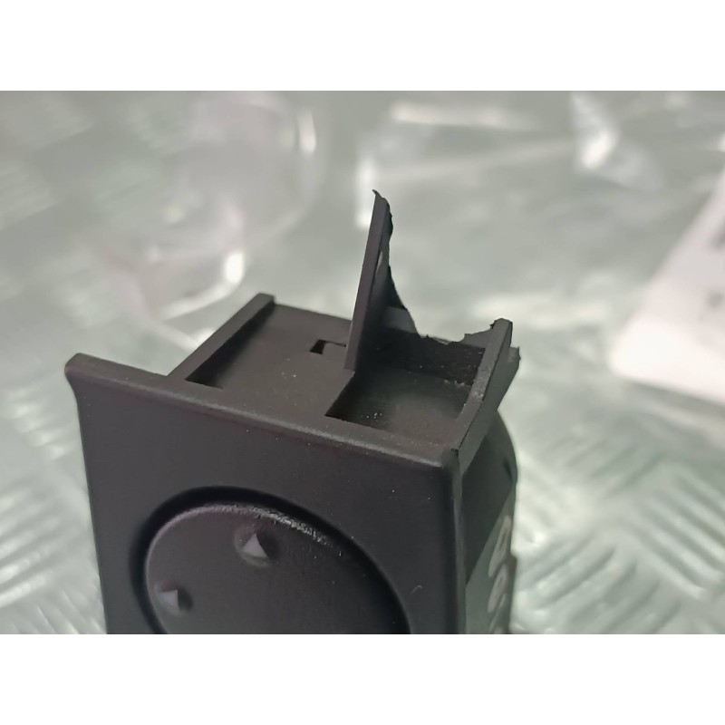 Recambio de mando retrovisor para audi 100 berlina (c4) básico referencia OEM IAM 4A0959565 03838201 MANDO REGULADOR