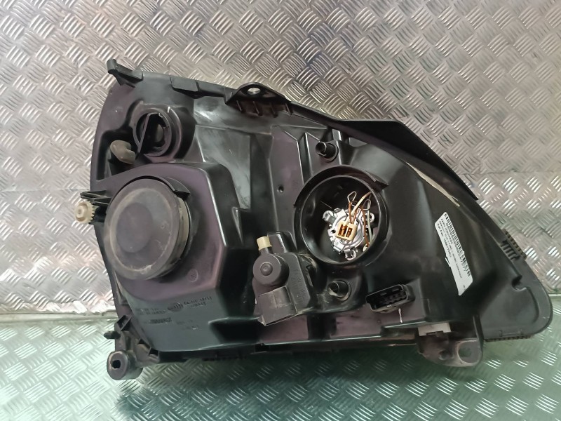 Recambio de faro izquierdo para renault clio ii fase ii (b/cb0) authentique referencia OEM IAM 15601700LI  
