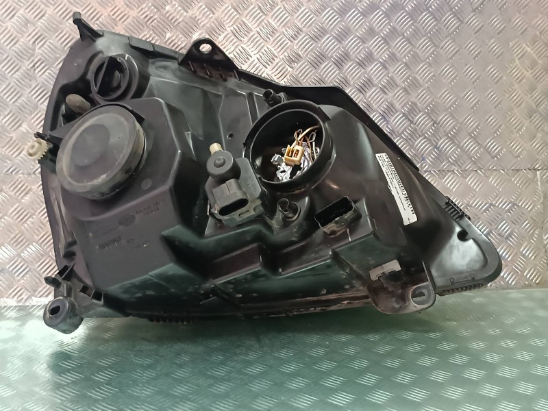 Recambio de faro izquierdo para renault clio ii fase ii (b/cb0) authentique referencia OEM IAM 15601700LI  