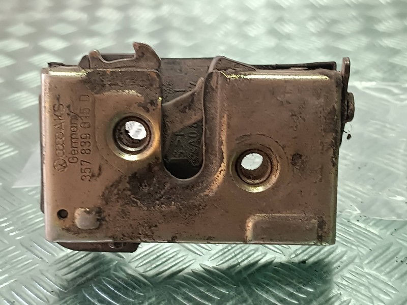 Recambio de cerradura puerta trasera izquierda para volkswagen passat berlina (3a2) gl referencia OEM IAM 357839015D  