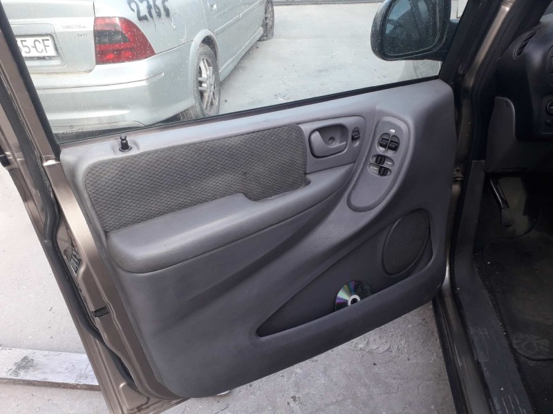 chrysler voyager (rg) del año 2004