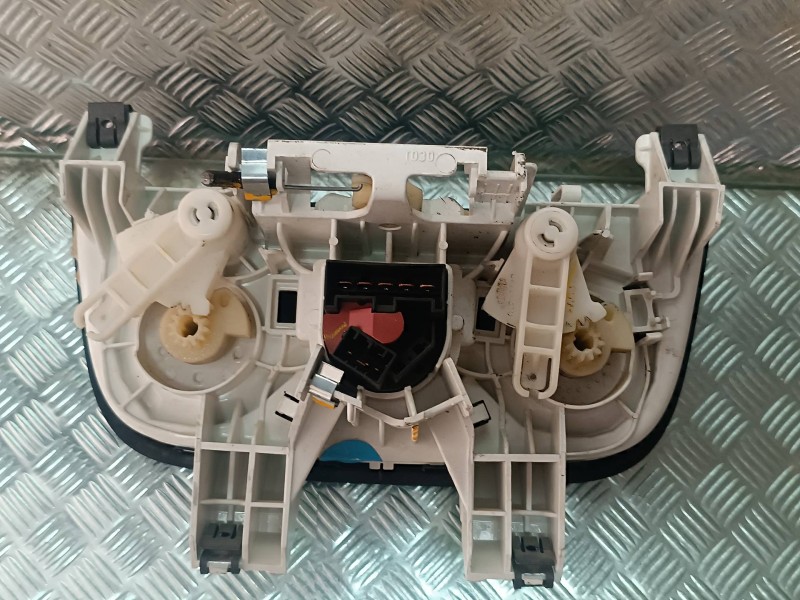 Recambio de mando calefaccion / aire acondicionado para fiat fiorino adventure sx kasten referencia OEM IAM 7354462118 50274320 