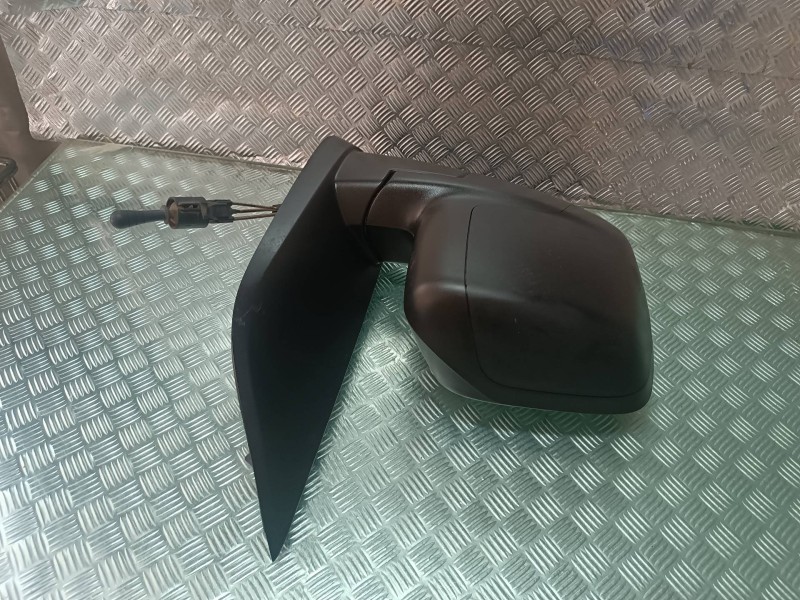 Recambio de retrovisor derecho para fiat fiorino adventure sx kasten referencia OEM IAM 735645070 020005 MANUAL