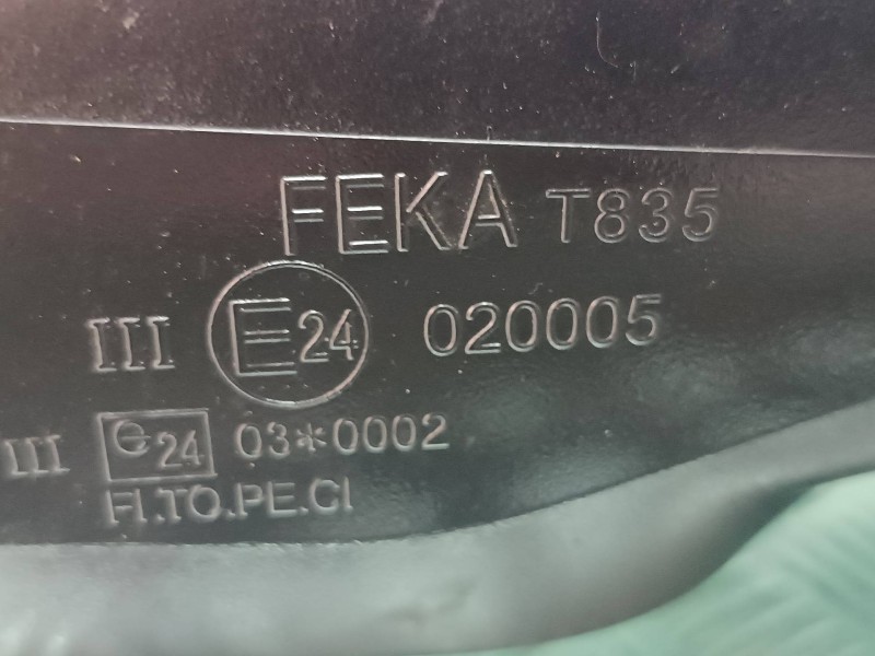 Recambio de retrovisor derecho para fiat fiorino adventure sx kasten referencia OEM IAM 735645070 020005 MANUAL