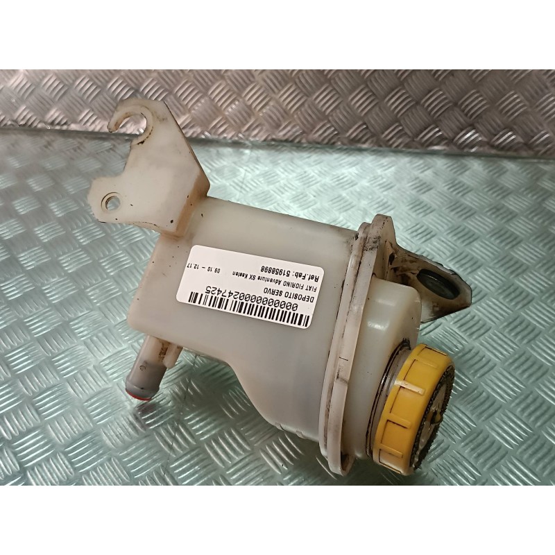 Recambio de deposito servo para fiat fiorino adventure sx kasten referencia OEM IAM 51958898  