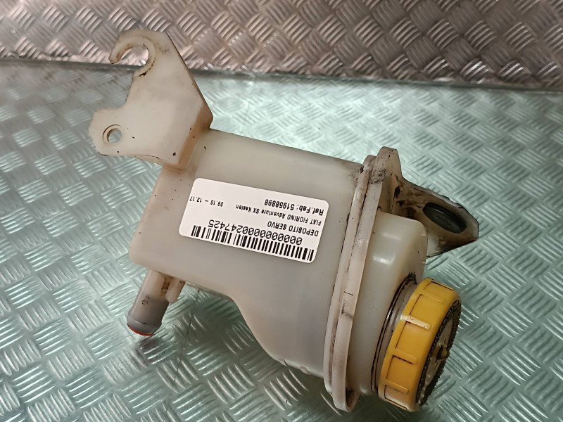 Recambio de deposito servo para fiat fiorino adventure sx kasten referencia OEM IAM 51958898  