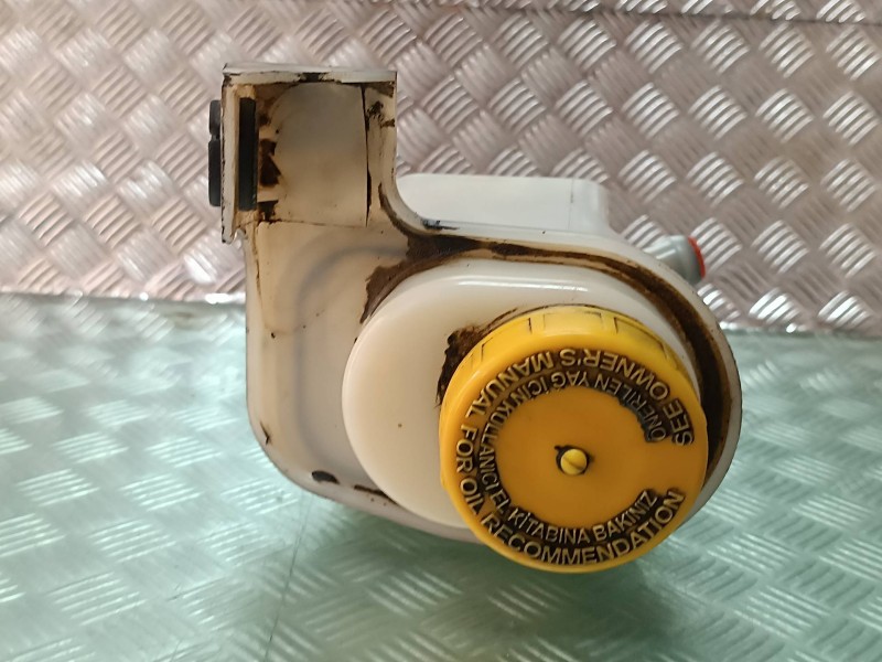Recambio de deposito servo para fiat fiorino adventure sx kasten referencia OEM IAM 51958898  