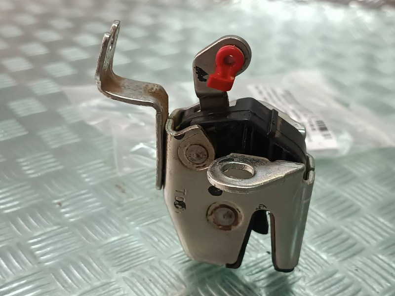 Recambio de cerradura puerta trasera izquierda para fiat fiorino adventure sx kasten referencia OEM IAM T001  