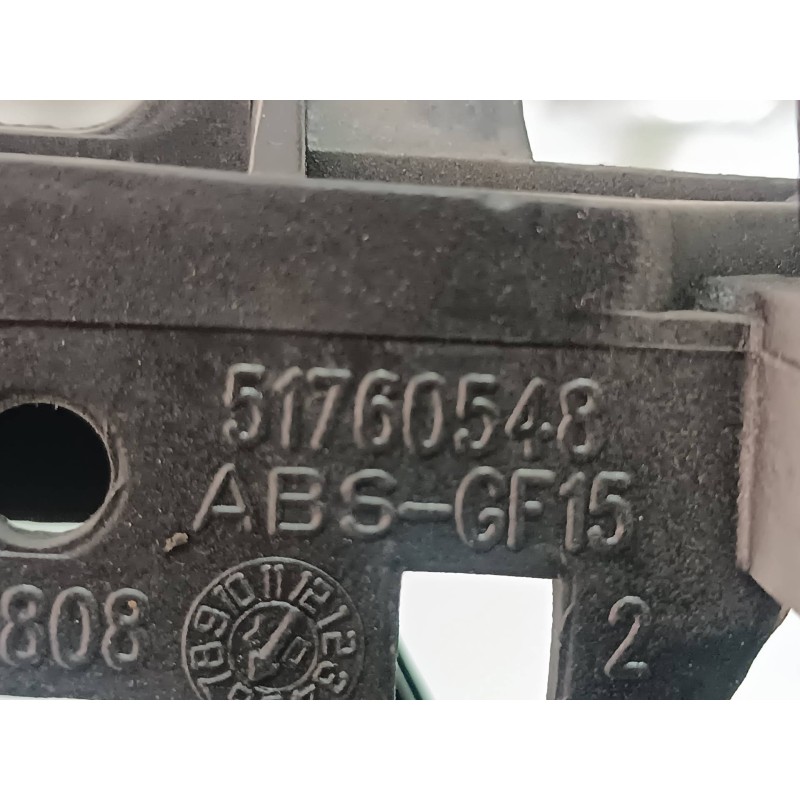 Recambio de conmutador de arranque para fiat fiorino adventure sx kasten referencia OEM IAM 51760548 0B365 32314