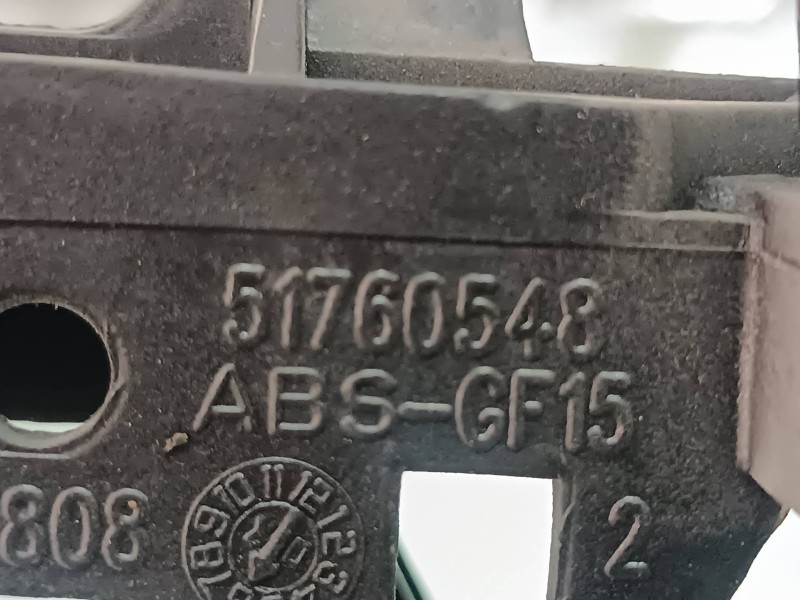 Recambio de conmutador de arranque para fiat fiorino adventure sx kasten referencia OEM IAM 51760548 0B365 32314