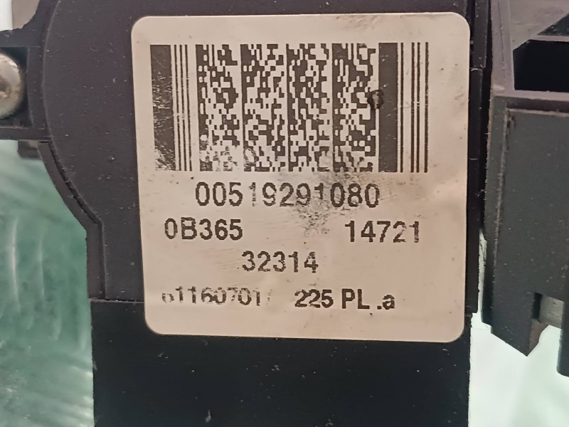 Recambio de conmutador de arranque para fiat fiorino adventure sx kasten referencia OEM IAM 51760548 0B365 32314