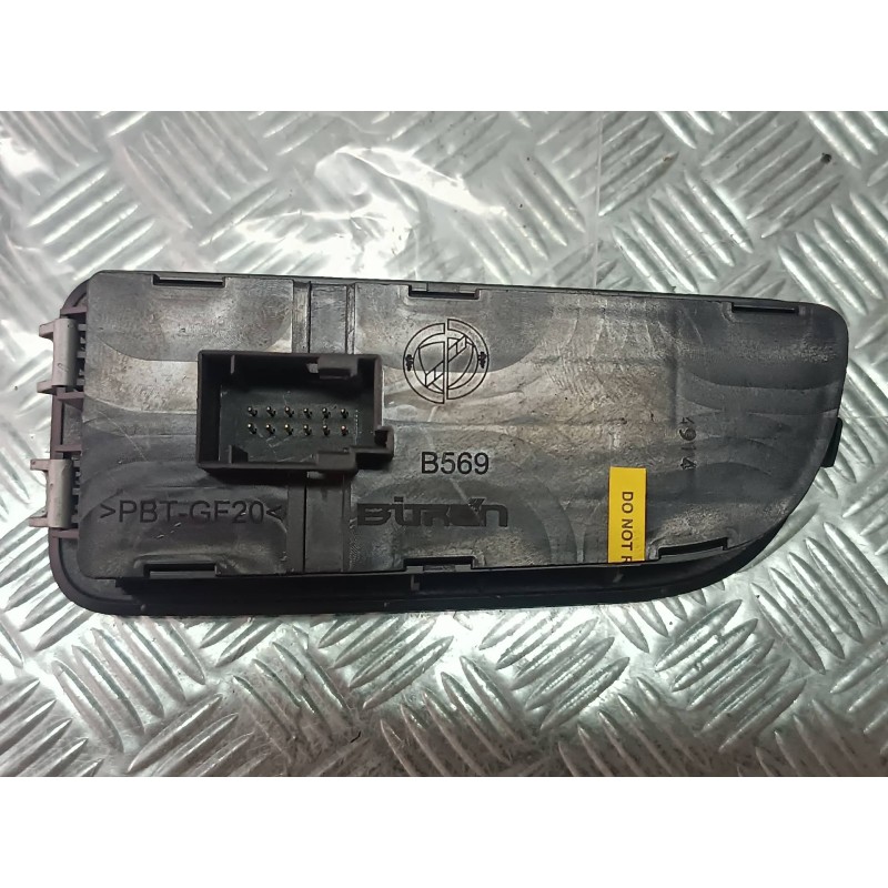 Recambio de mando luces para fiat fiorino adventure sx kasten referencia OEM IAM B569  CONECTOR 12 PINES