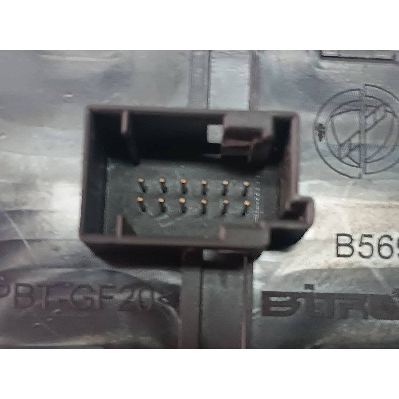 Recambio de mando luces para fiat fiorino adventure sx kasten referencia OEM IAM B569  CONECTOR 12 PINES