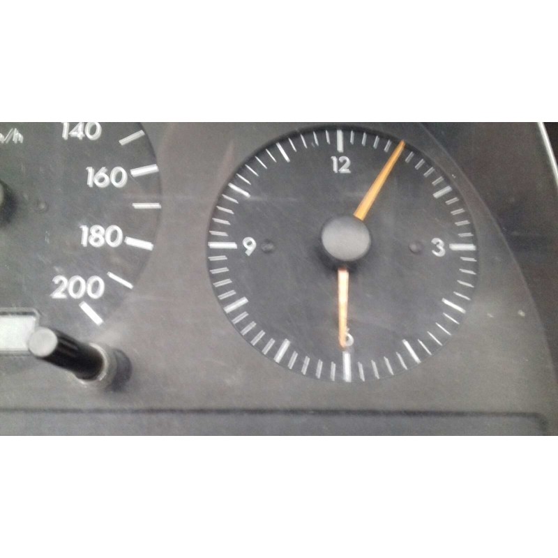 Recambio de cuadro instrumentos para mercedes-benz vito (w638) caja cerrada 2.3 turbodiesel referencia OEM IAM 0005428401 110008