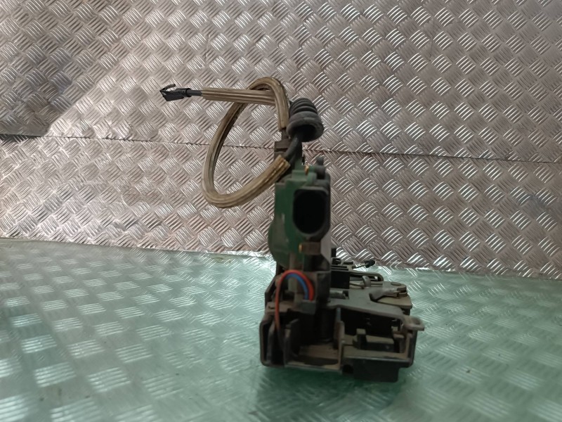 Recambio de cerradura puerta trasera izquierda para seat leon (1m1) signo referencia OEM IAM 3B4839015M CONECTOR 6 PINES ELECTRI