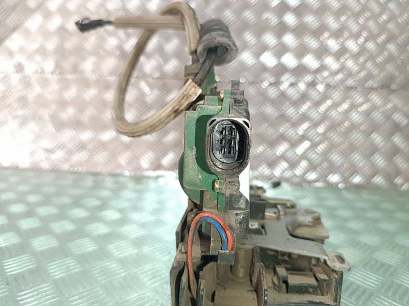 Recambio de cerradura puerta trasera izquierda para seat leon (1m1) signo referencia OEM IAM 3B4839015M CONECTOR 6 PINES ELECTRI