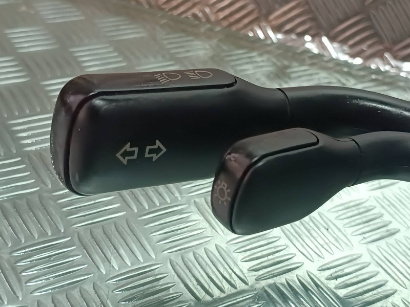 Recambio de mando luces para audi 100 berlina (c4) europa referencia OEM IAM 443953513LFKZ KLS201934 